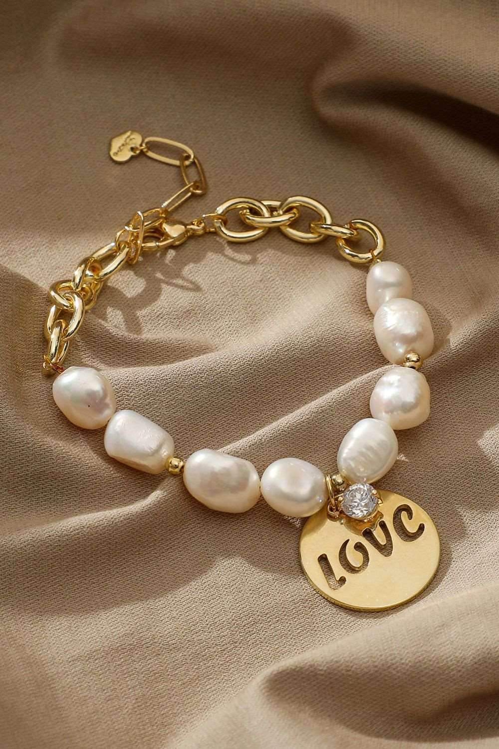 LOVE Freshwater Pearl Bracelet - Rollexi
