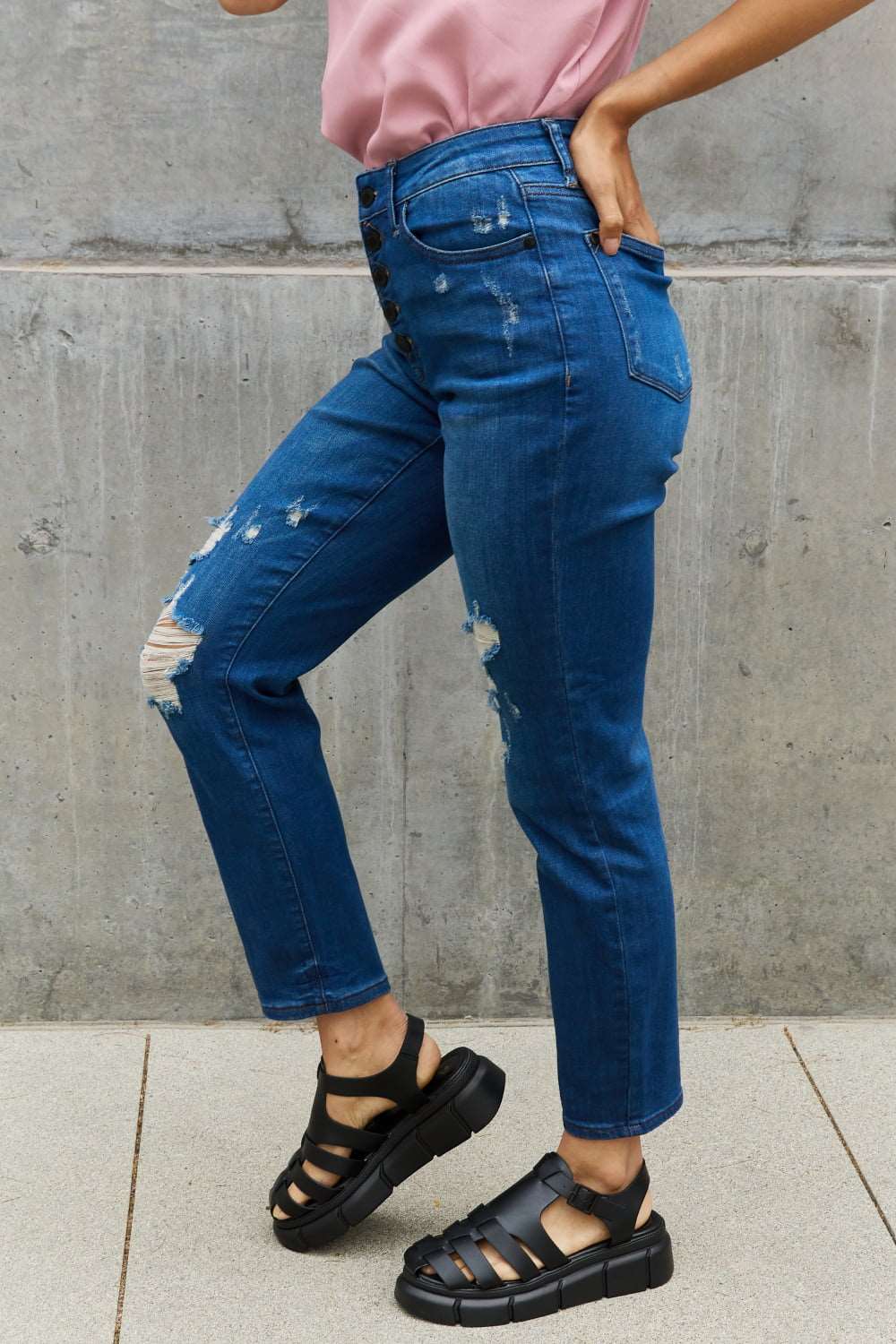 Judy Blue Melanie Full Size High Waisted Distressed Boyfriend Jeans - Rollexi